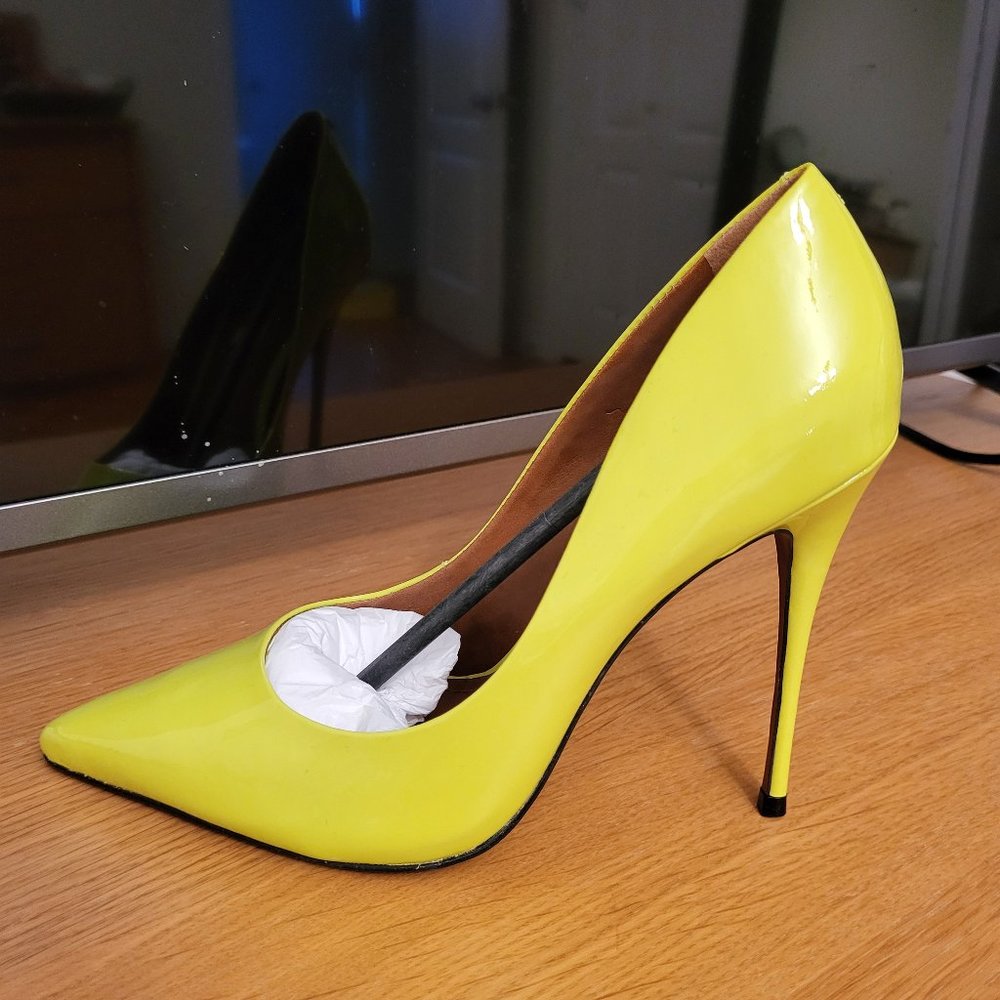 L'INTERVALLE YELLOW NEON SHOES